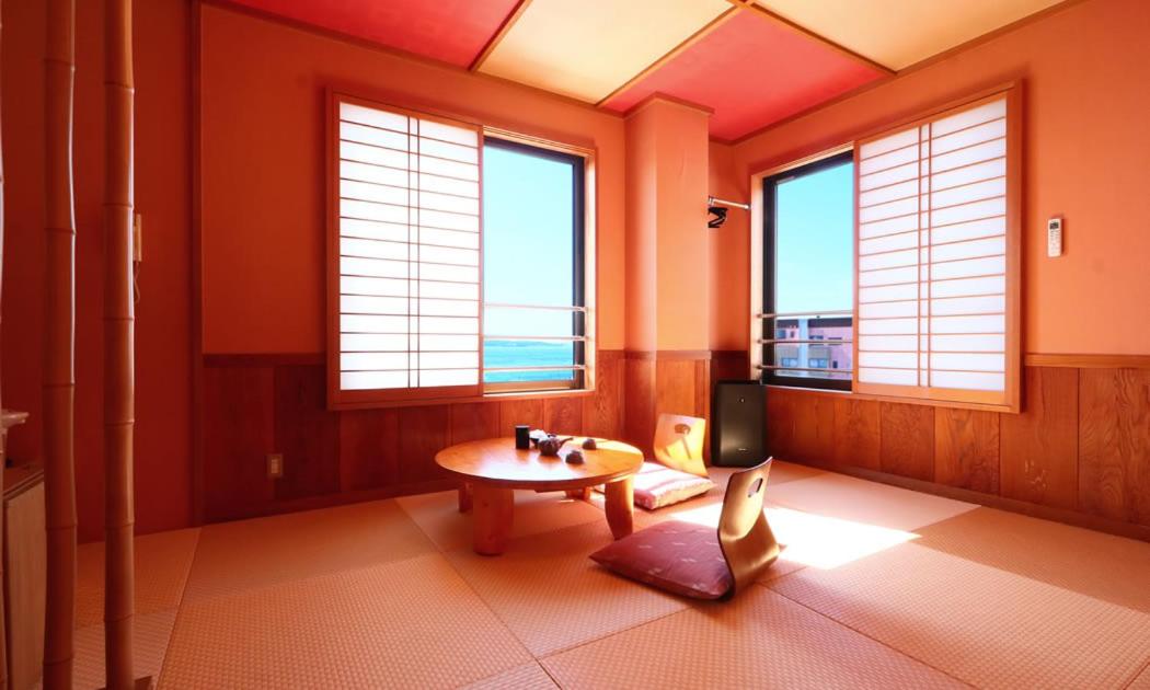 Japanese-Style Room