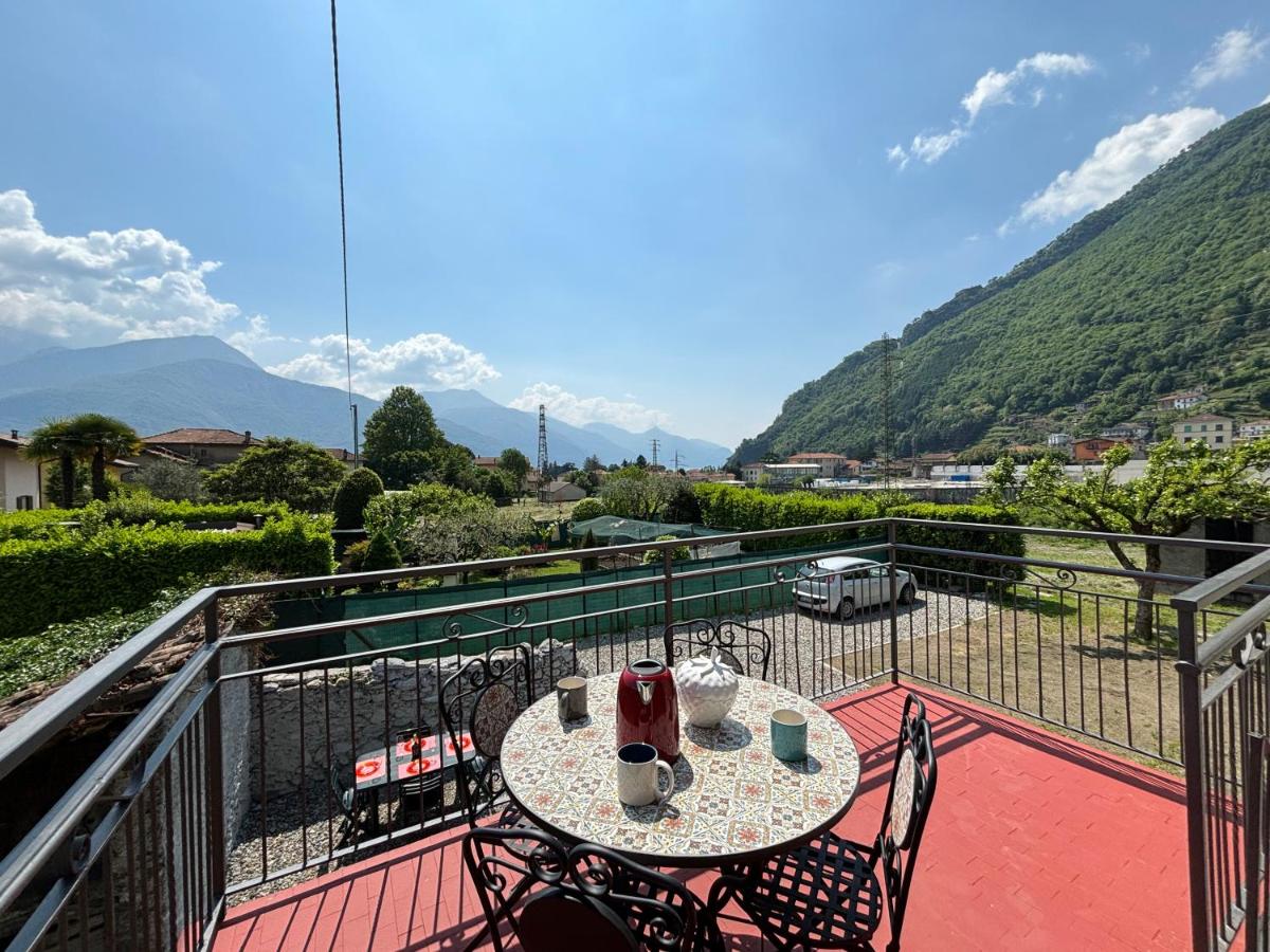 Appartamento Rigoletto, garden, air comnditioning - Larihome A69 - Bed and Breakfast Dongo
