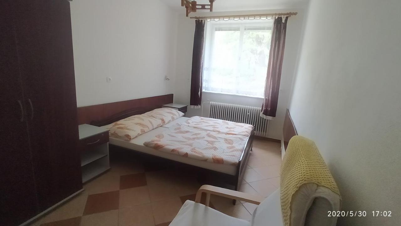 Appartamento con 2 Camere da Letto