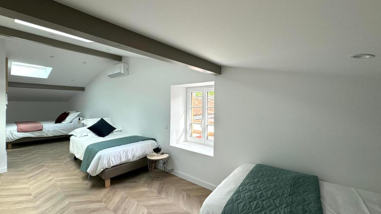 Quadruple Room with Private Bathroom