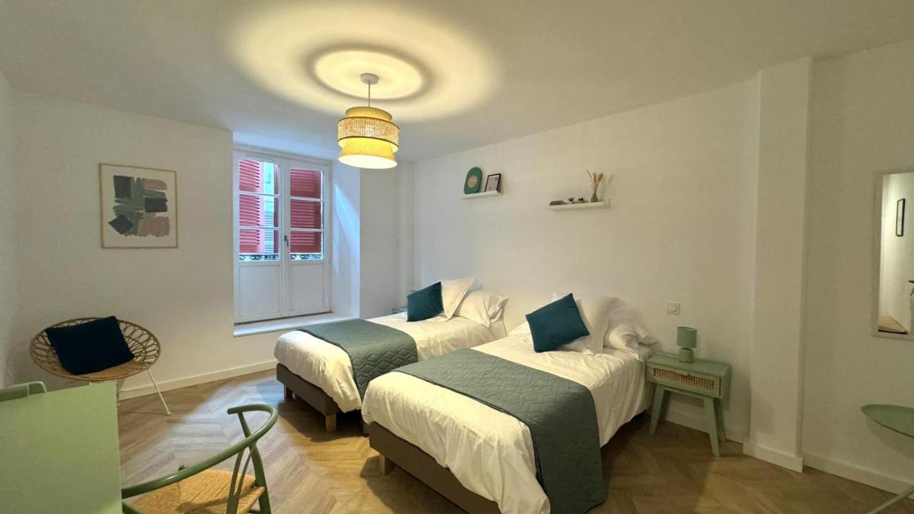 Twin Room with Private Bathroom