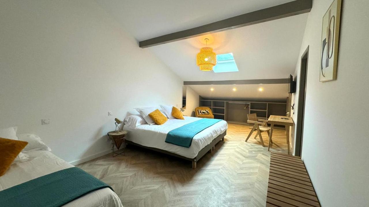 Triple Room with Private Bathroom