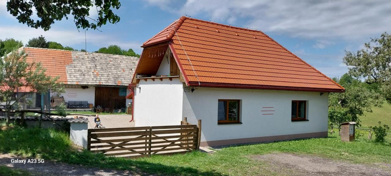 B&B Veľká Lehota - Chata Chotár Nová Baňa - Bed and Breakfast Veľká Lehota