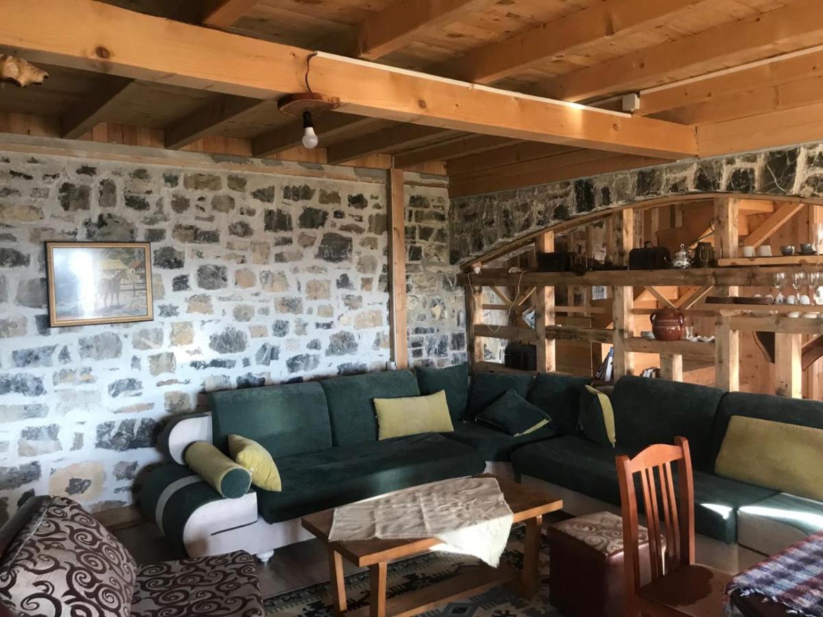 Shpia e Las Vol - B&B Vasije