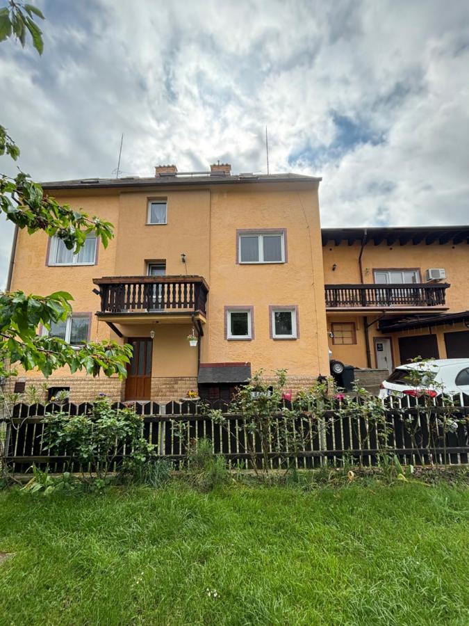 Penzion u Dušků - Bed and Breakfast
