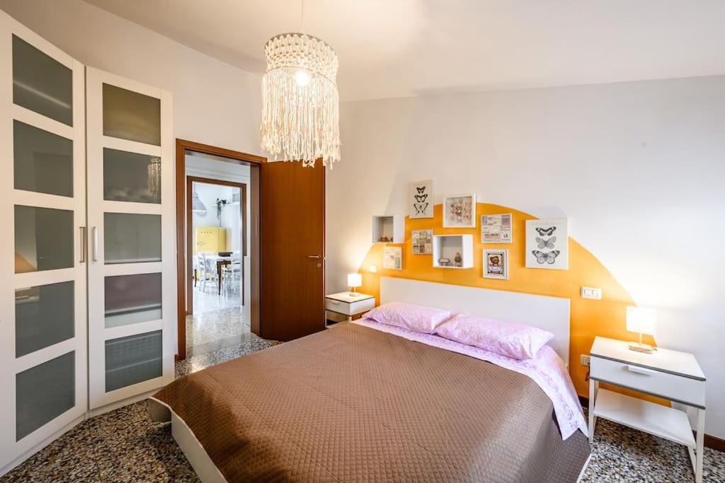 The Youth House near Downtown & Hesperia Hospital - B&B