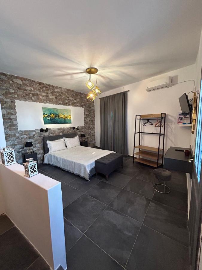 Tsoukanas Studios - B&B
