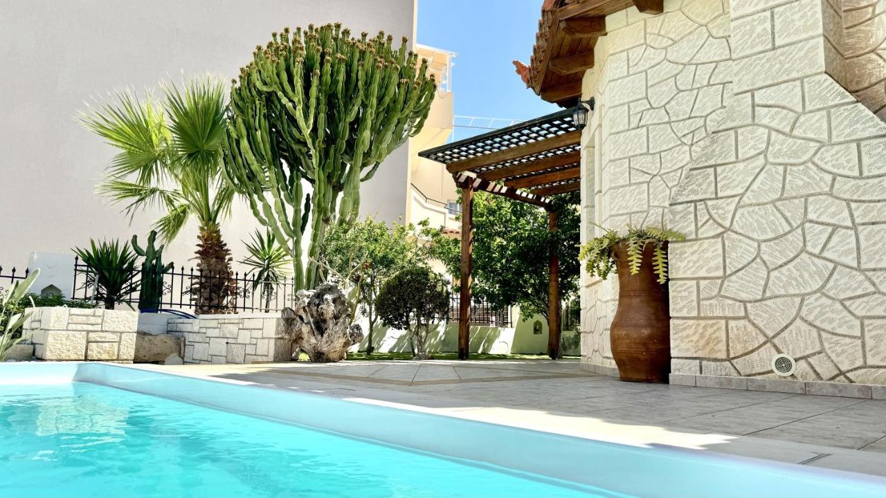 B&B Káto Goúves - SeaSide Gem Private Villa Olia with Heated Pool - Bed and Breakfast Káto Goúves