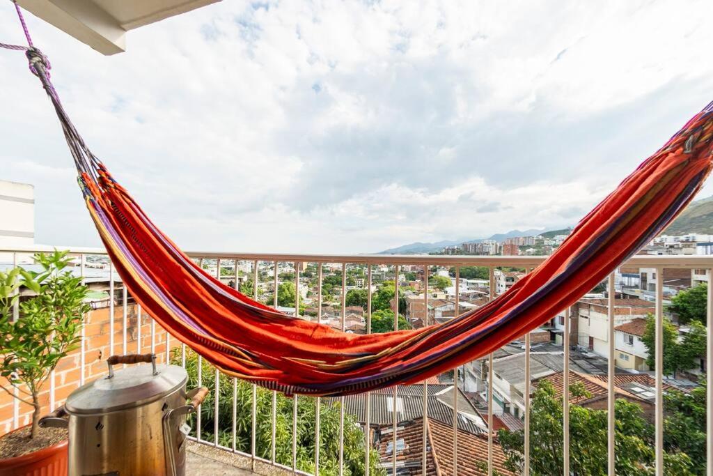 Apartamento en cali, miraflores vista panorámica y ubicación central - Chambres d’hôtes