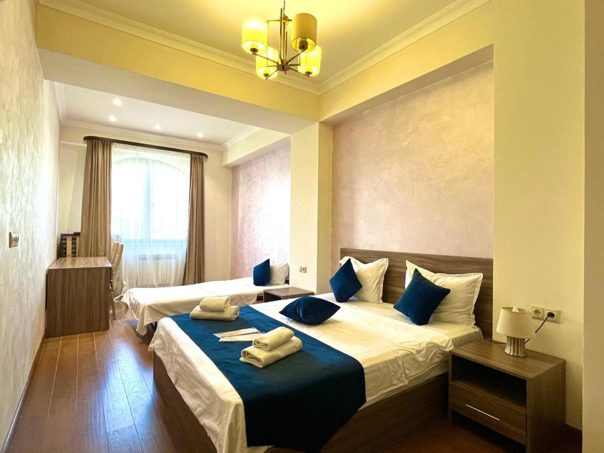 Superior Family Room