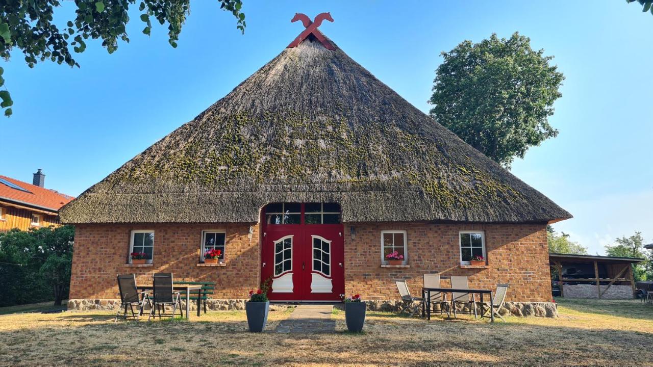 Bauernhaus Dierhagen - B&B