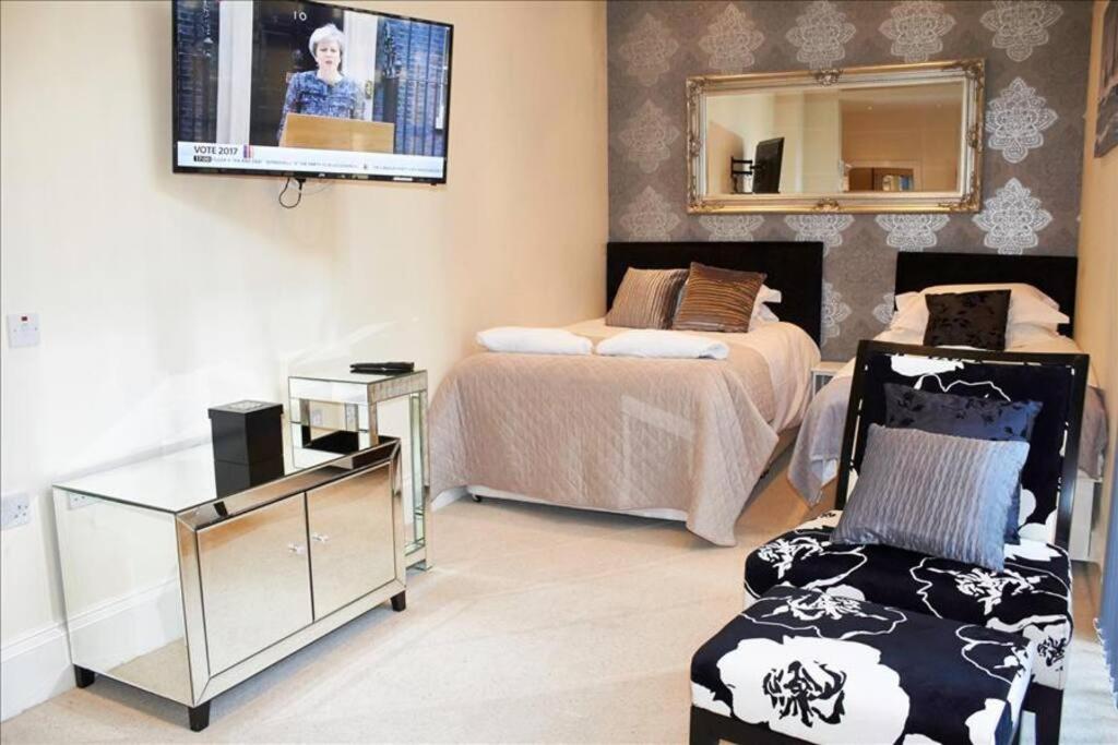 The Coral Suite - B&B Southport