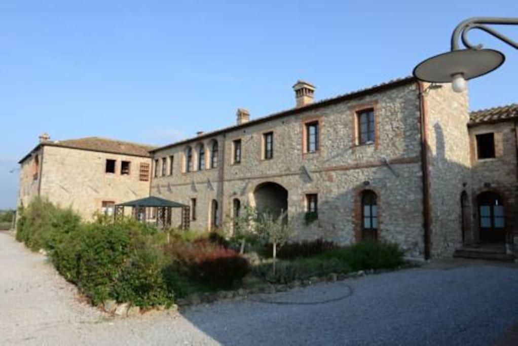 Cozy home in countryside Asciano Siena -renovated! - B&B