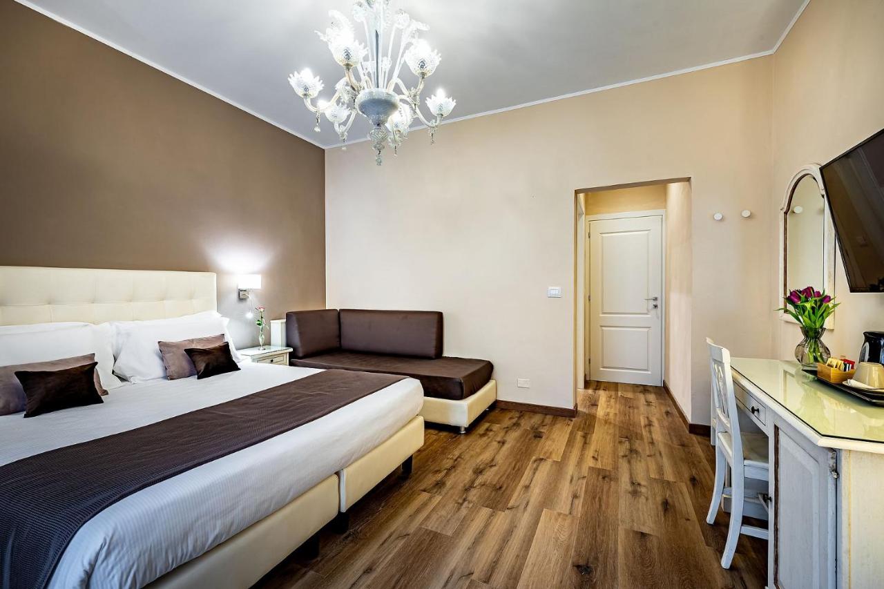 Comfort Triple Room