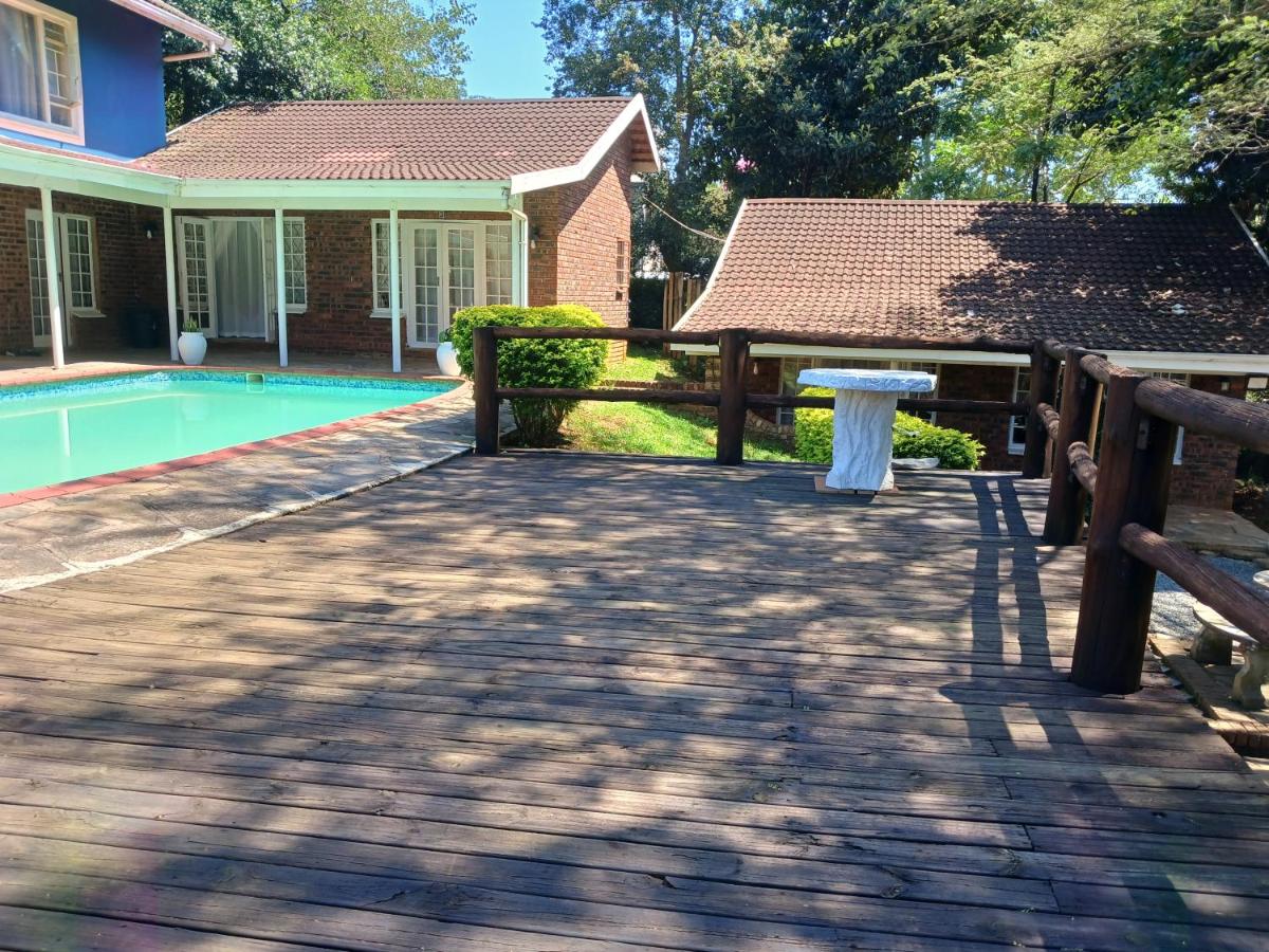 Comrades Oasis Guest House - B&B