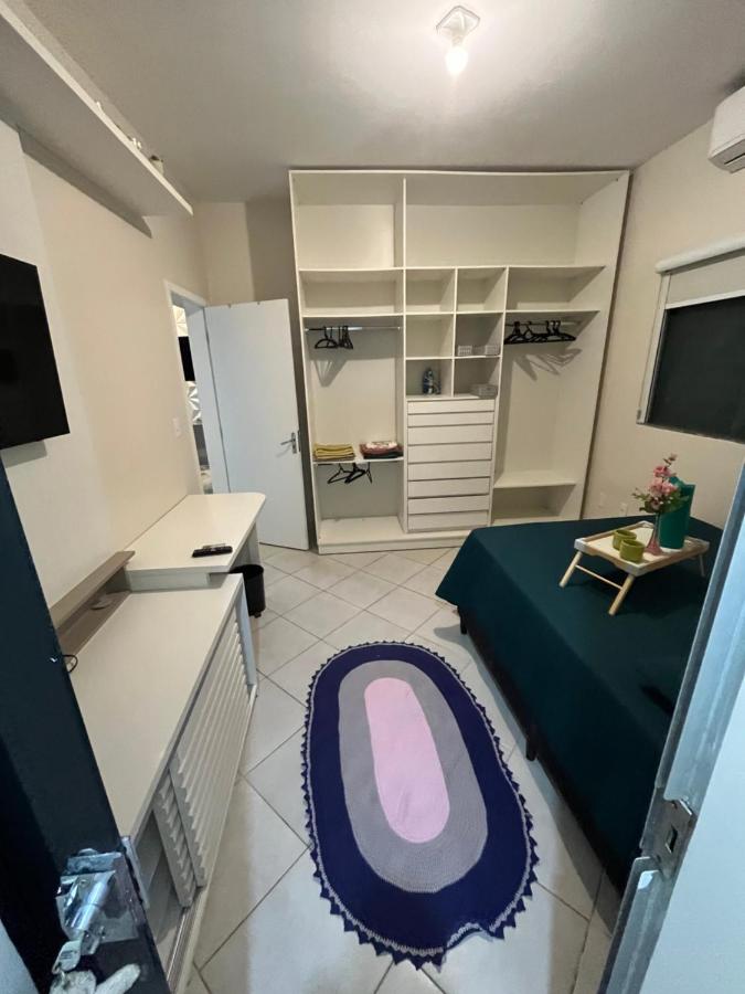 Apartamento completo e elegante, BEM LOCALIZADO. - Chambres d’hôtes