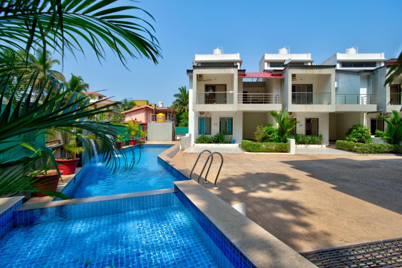 B&B Candolim - Luxury 3BHK Villa With Swimming Pool in Candolim - Bed and Breakfast Candolim