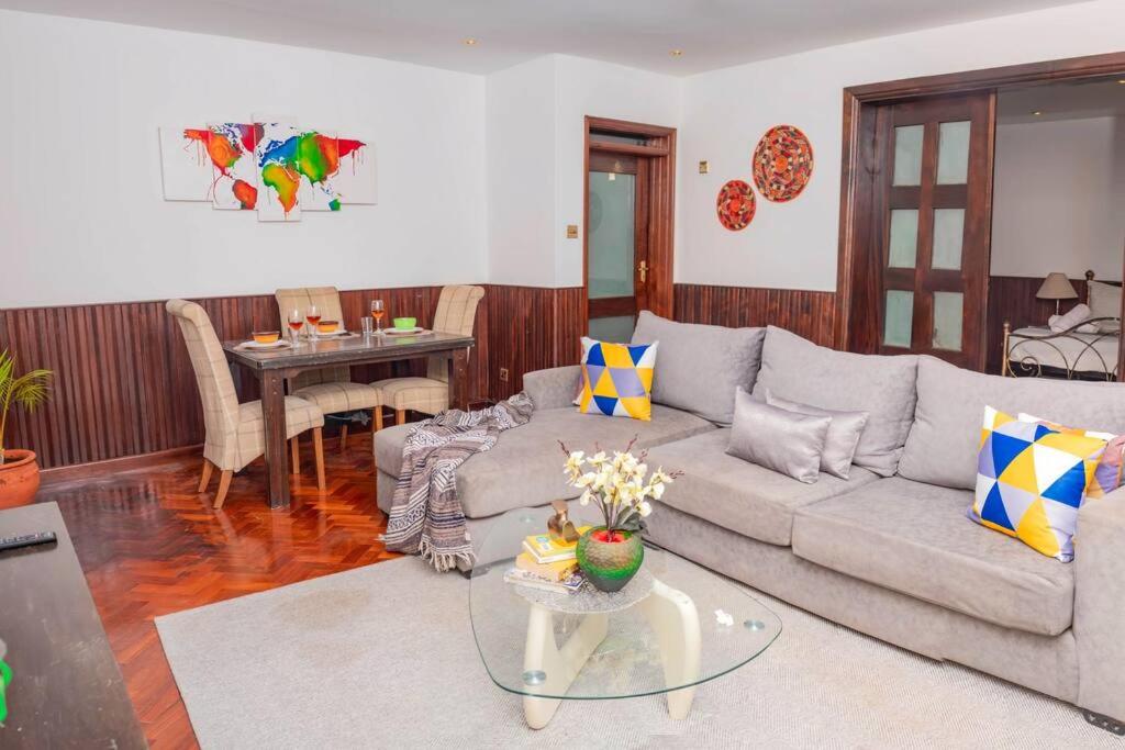 Elegant 1 BR near Westgate Mall