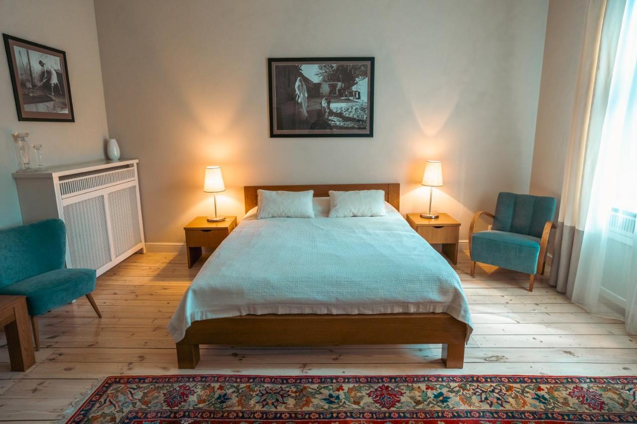 Superior One-Bedroom Apartment with Balcony