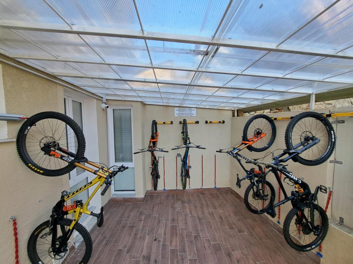 Joyfül Accomodation - Bed and Breakfast Finale Ligure