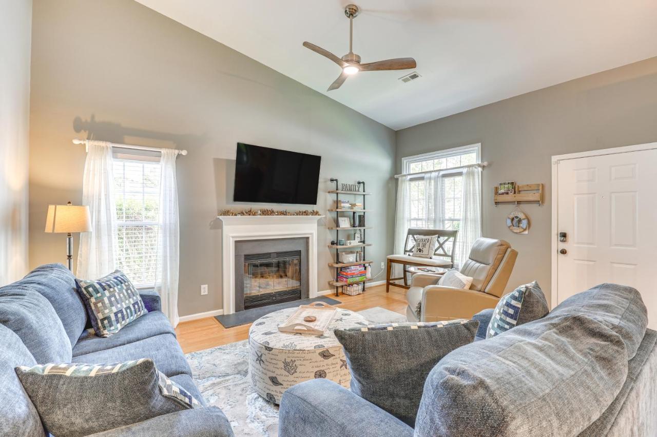 Wilmington Family Home 6 Mi to Wrightsville Beach - B&B