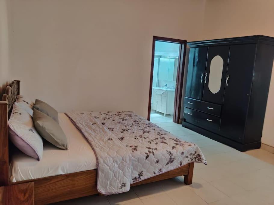 Five-Bedroom Apartment