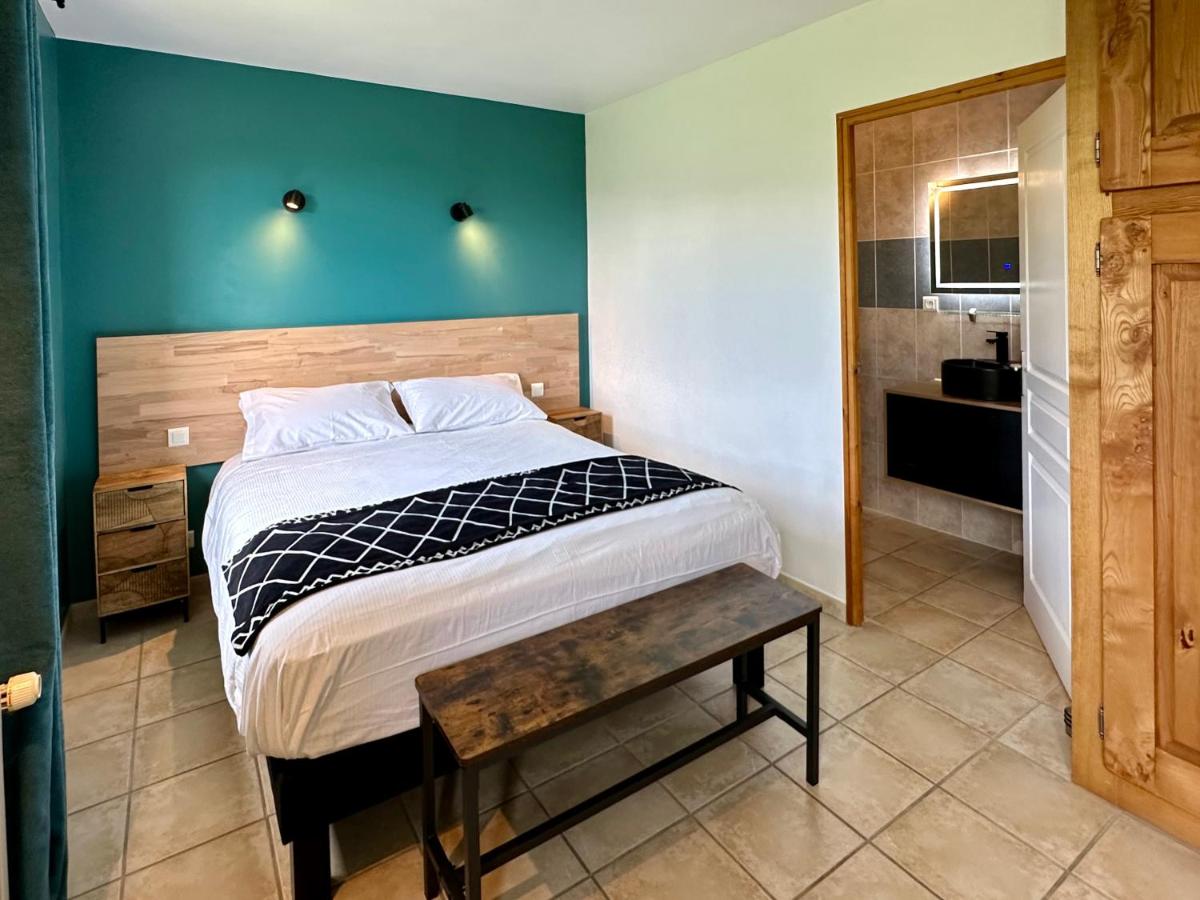 Double Room with Mountain View