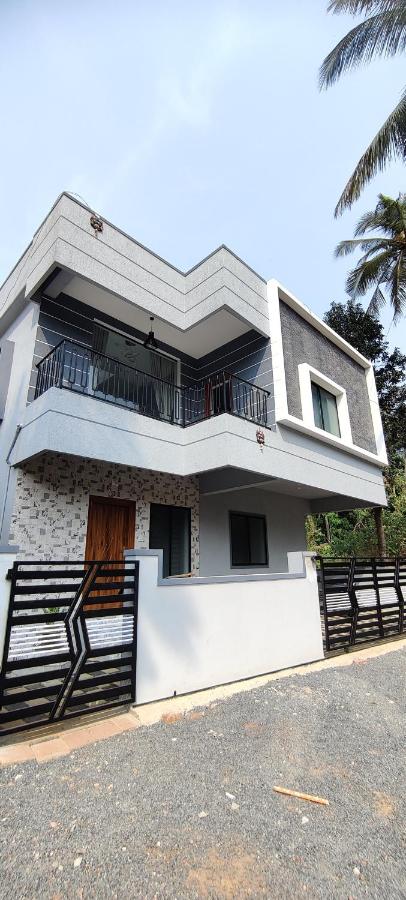 B&B Mangalore - Sukruthi service apartment - Bed and Breakfast Mangalore