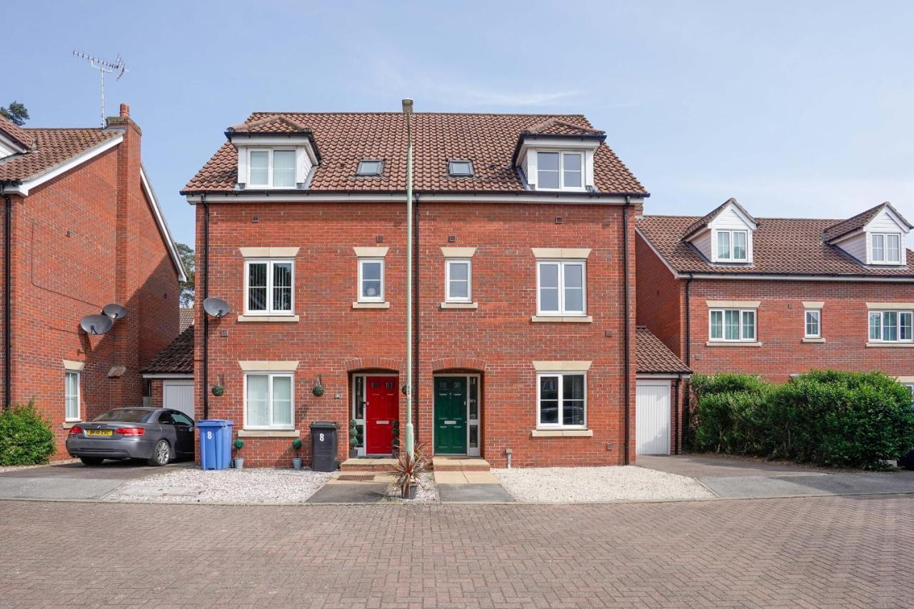 Yew Tree Close Mildenhall Bury St Edmunds - B&B Mildenhall