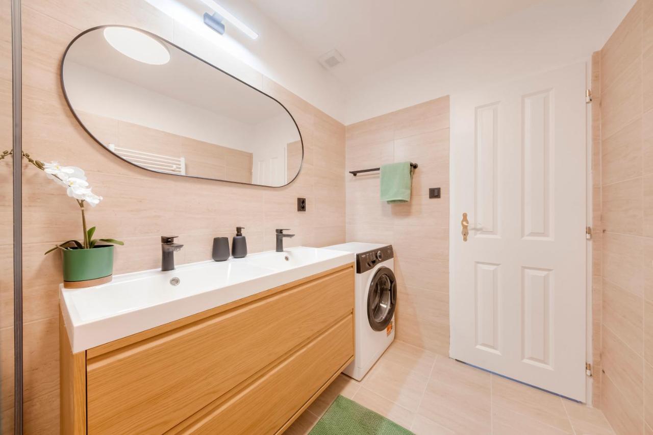 City center premium apartment Bohemia - Ferienwohnung