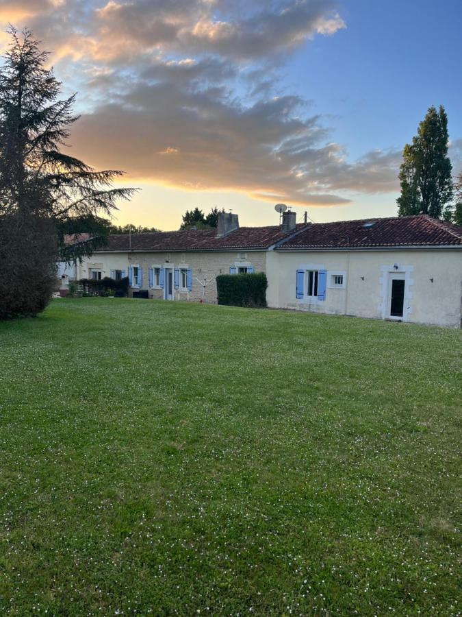 Les Gites de Yanaely - Primel - B&B Juignac