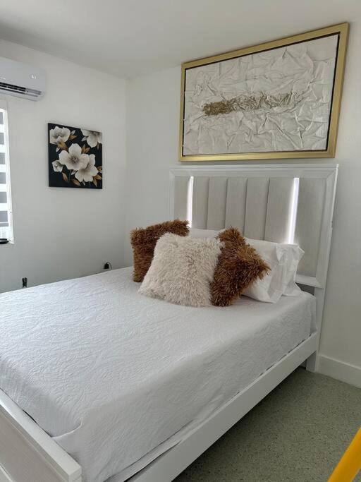 Villa Clara Gold-Little Havana - Bed and Breakfast Miami