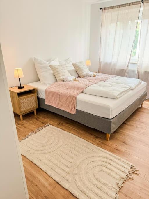 B&B Ingolstadt - City-Apartment - private parking - Bed and Breakfast Ingolstadt