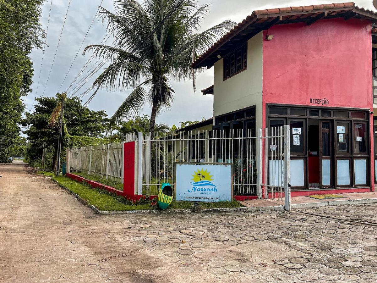 Casas com 2 ou 3 suítes (todas com ar split), com internet privativa 300MBPSno Residencial Nazareth, localizado a aproximadamente 80m da praia de Taperapuã (Arena Axé moi), com piscina, sauna, portaria 24hrs - B&B