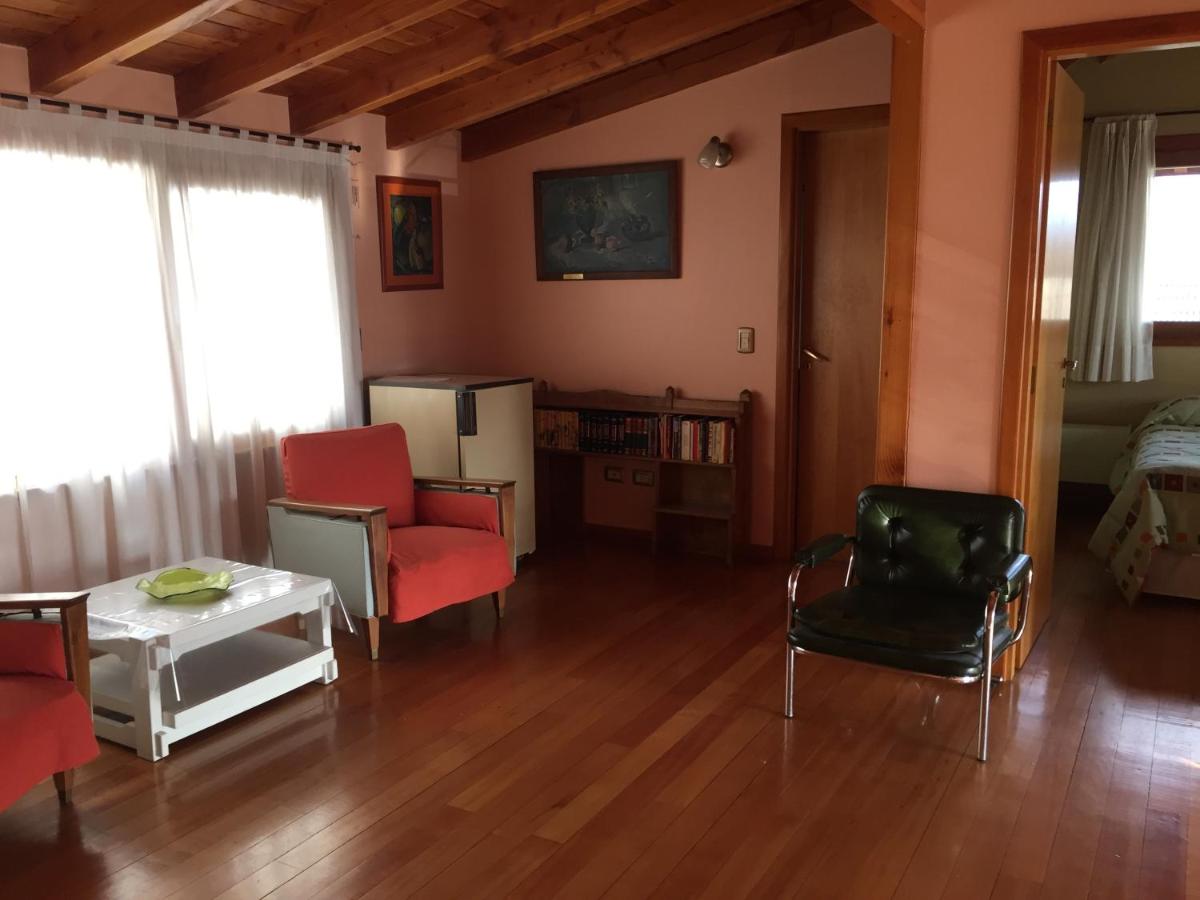 Hospedaje en Casa de Familia Bari - Chambres d’hôtes Bariloche