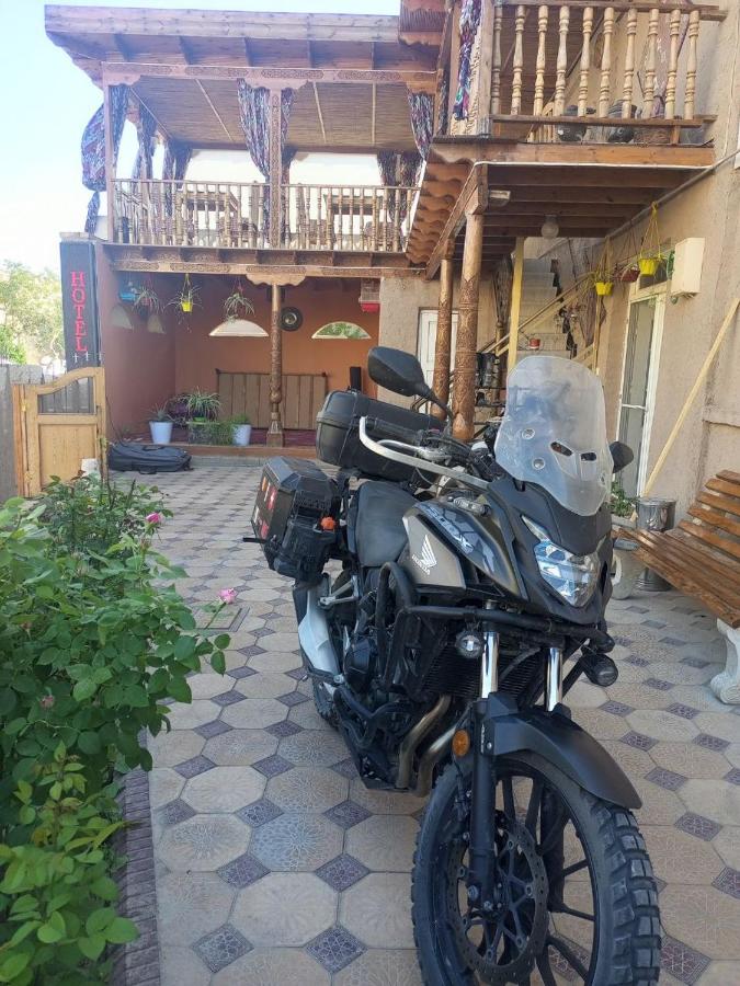 Guest House Dilorom B&B - Ferienwohnung