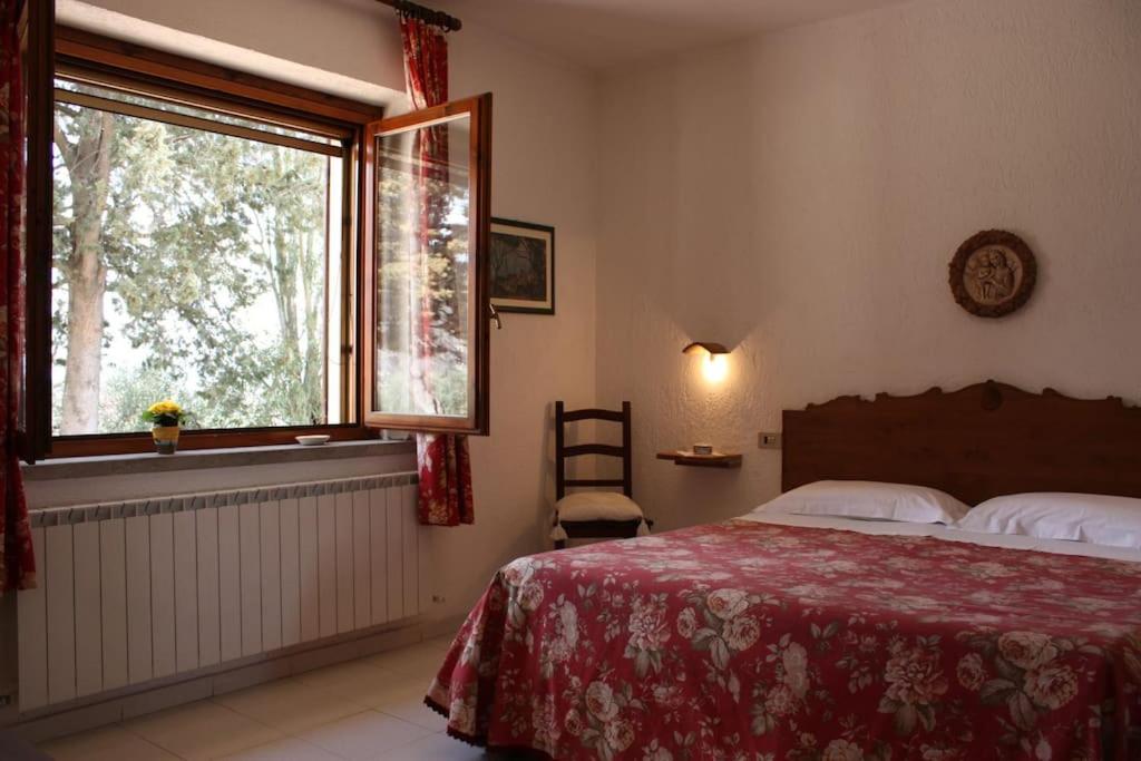 Deluxe Double Room (2 Adults + 1 Child)