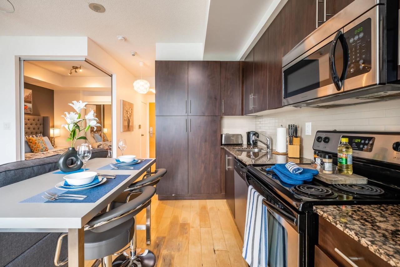 1BR Luxury Condo - Downtown Toronto - B&B