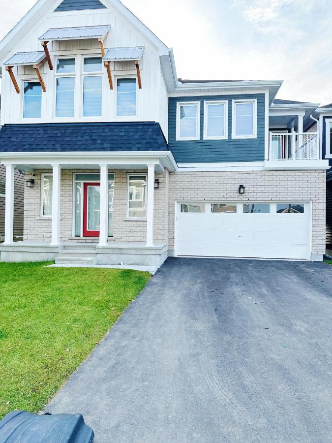 B&B Stittsville - Beautiful entire basement with Netflix - Bed and Breakfast Stittsville