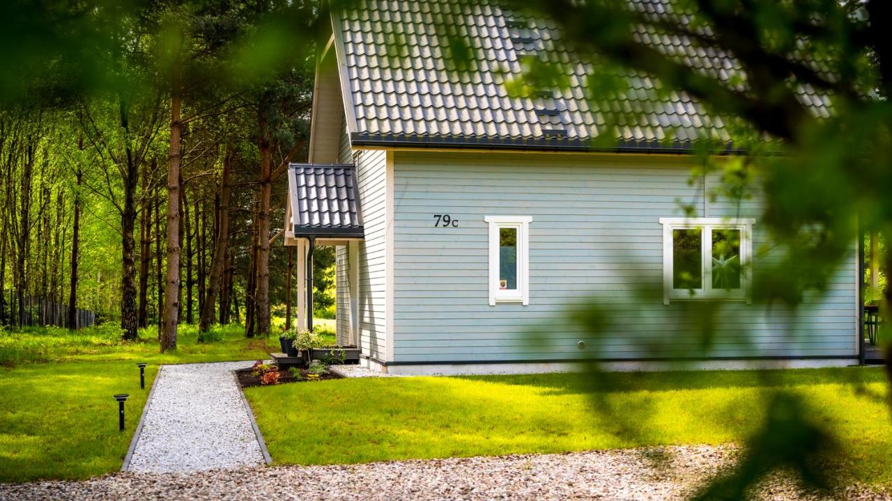 Dom na Mazurach nad jeziorem Isąg Pora Jeziora - Chambres d'hôtes Pelnik
