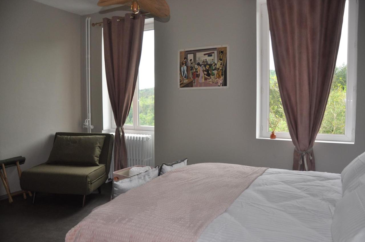 Camera Matrimoniale con Vista Montagna