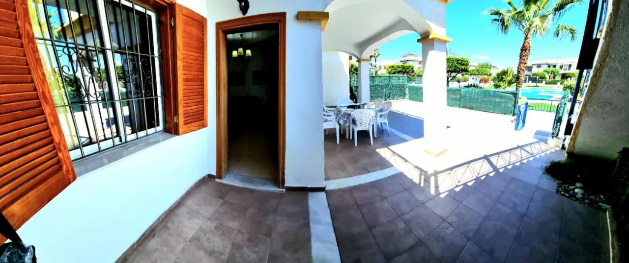 Apartamento bajo VERAMAR 1 frente a piscina 2 dormitorios - B&B Vera