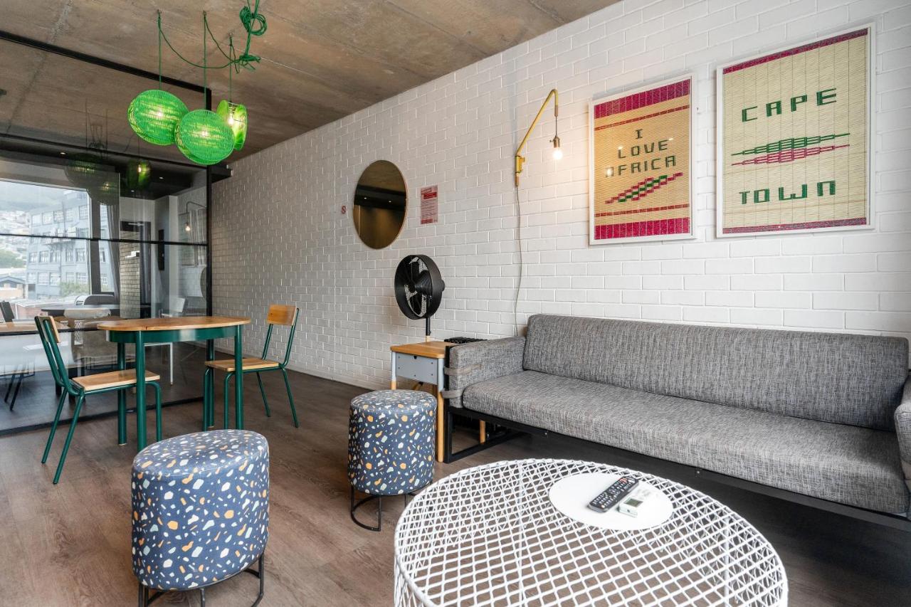 418 WEX1 by Perch Stays with daily housekeeping - B&B Cape Town