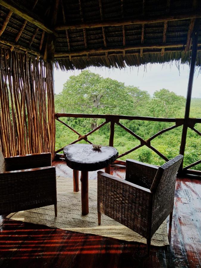 Bungalow with Patio