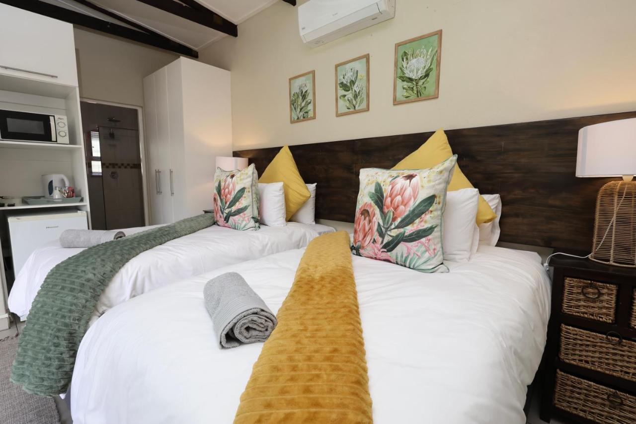 Deluxe Double Room with Shower
