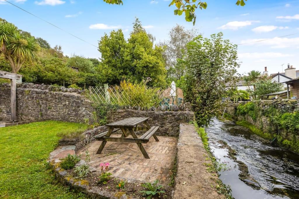 River Garden Cottage - B&B