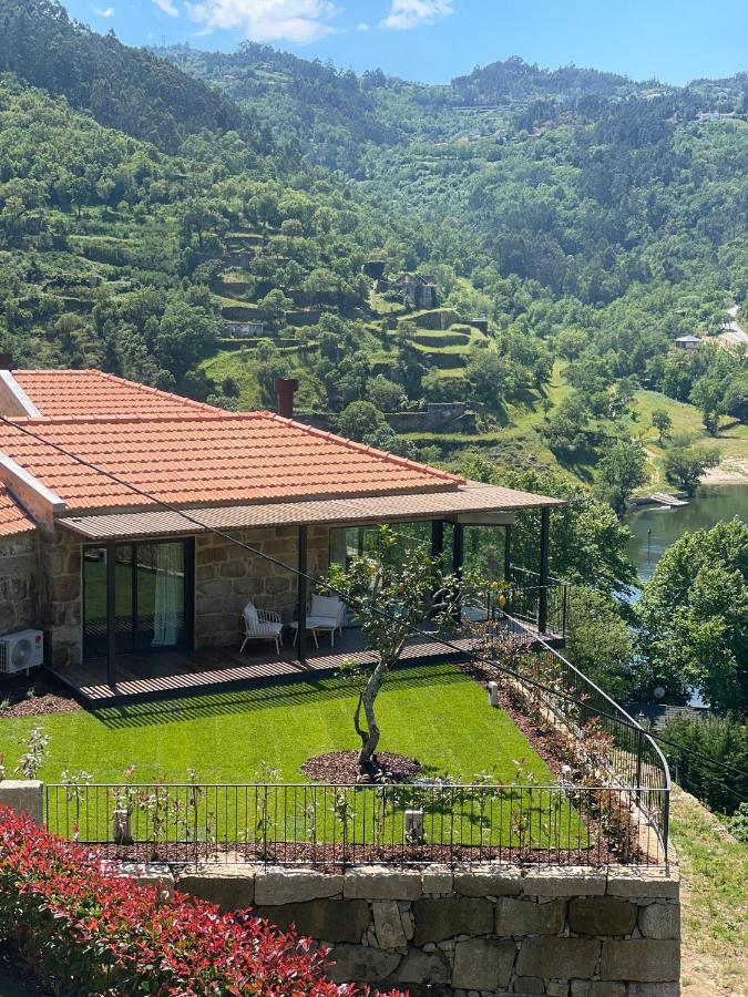 Villa Deluxe