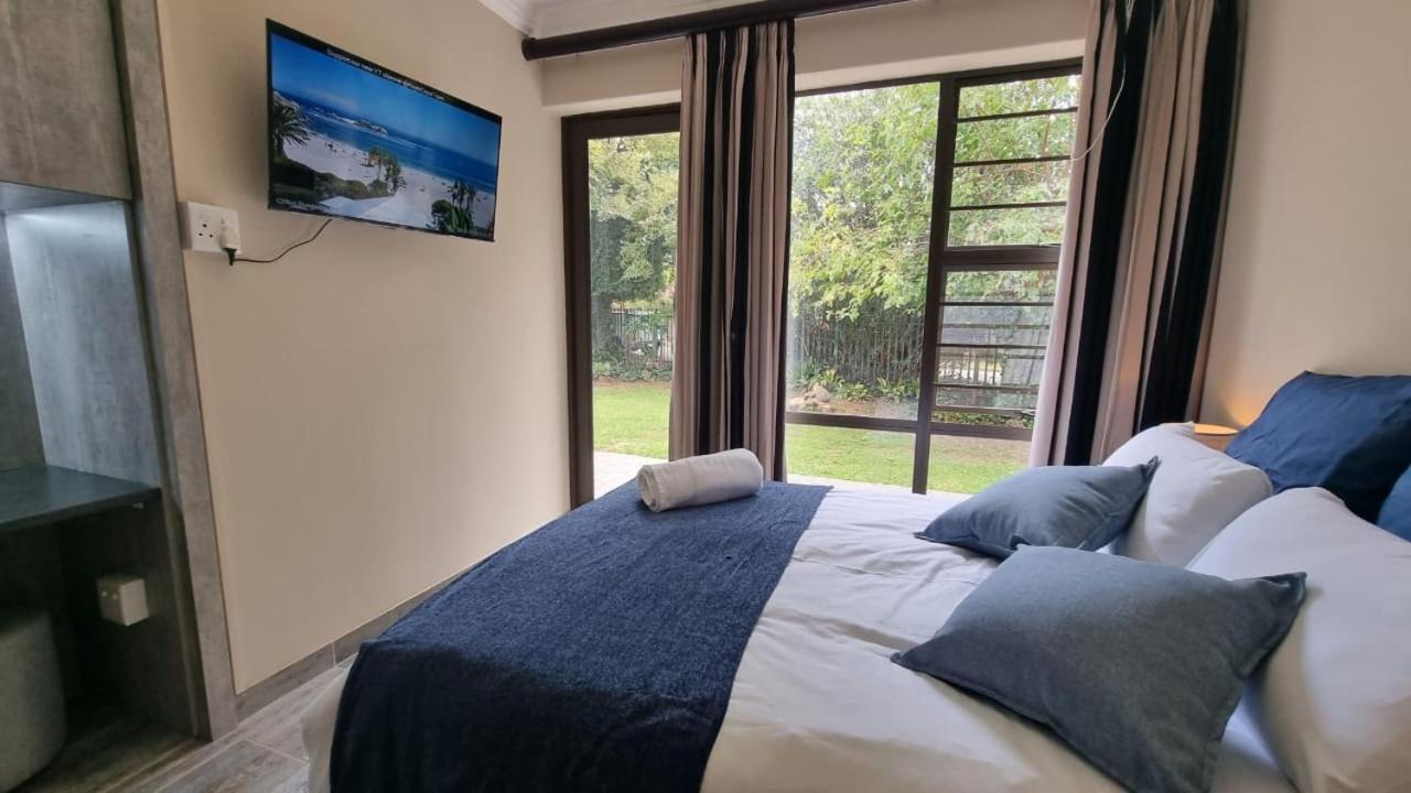 @2Bezuidenhout - Ferienwohnung
