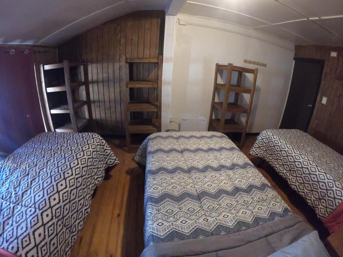 Single Bed in Mixed Dormitory Room