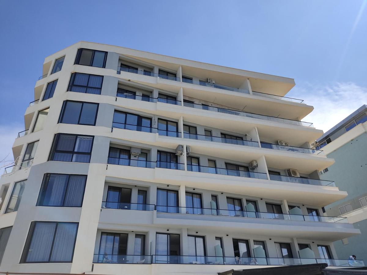 IDeal Sea View Apartment - Ferienwohnung
